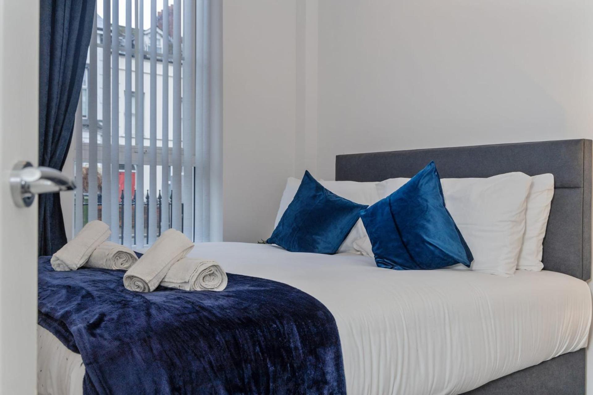 Contemporary 2 Bed Apartment -Belfast East Village Экстерьер фото