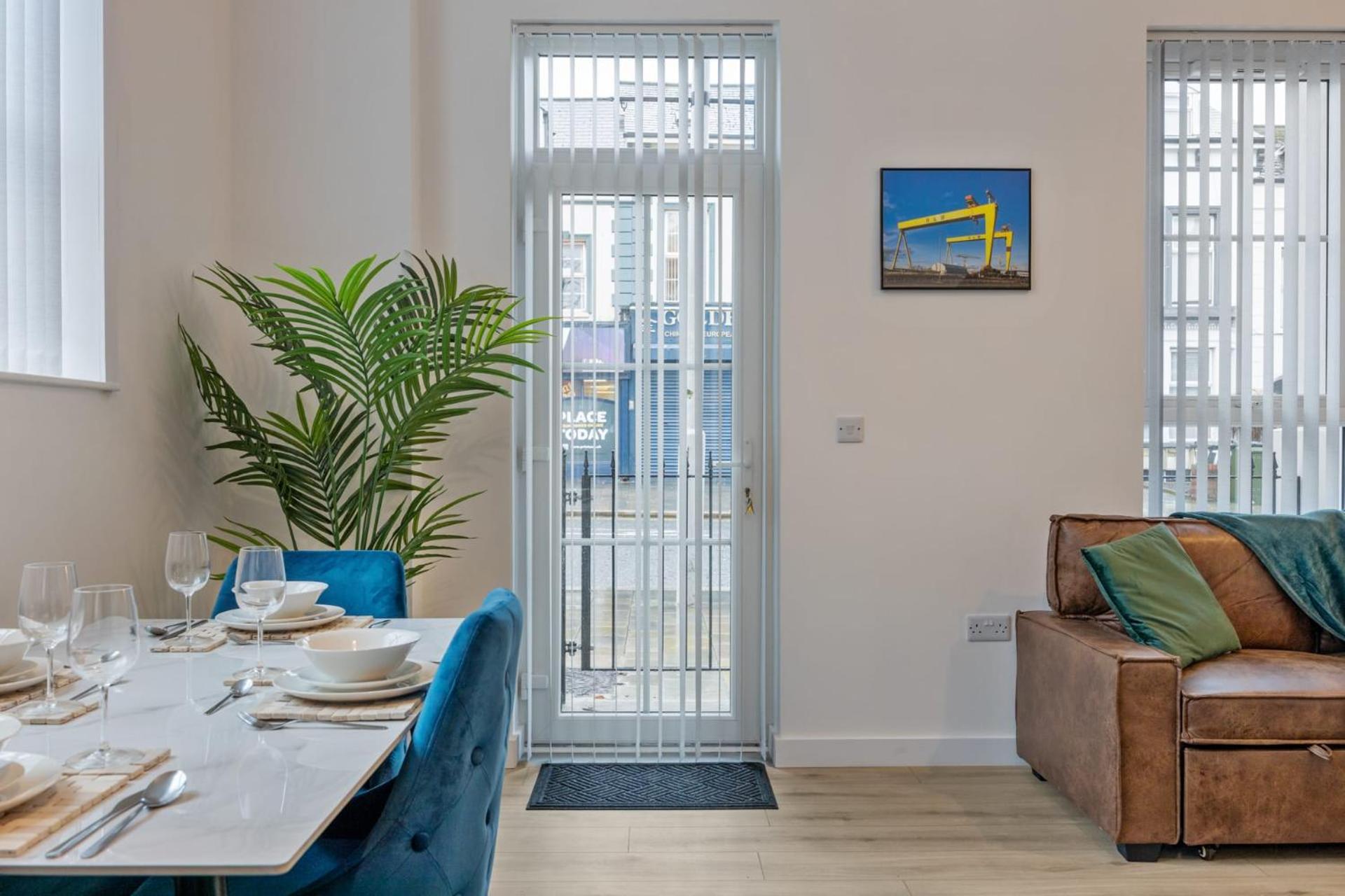 Contemporary 2 Bed Apartment -Belfast East Village Экстерьер фото