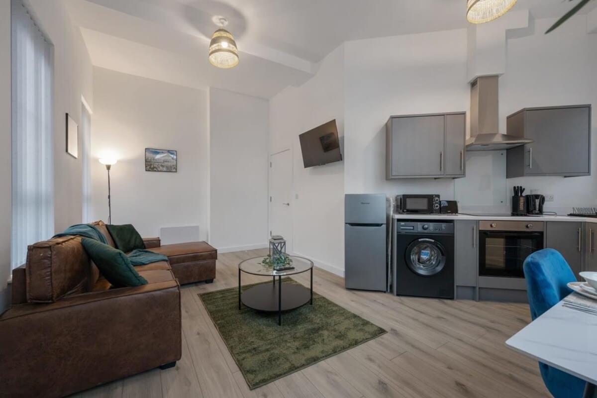 Contemporary 2 Bed Apartment -Belfast East Village Экстерьер фото