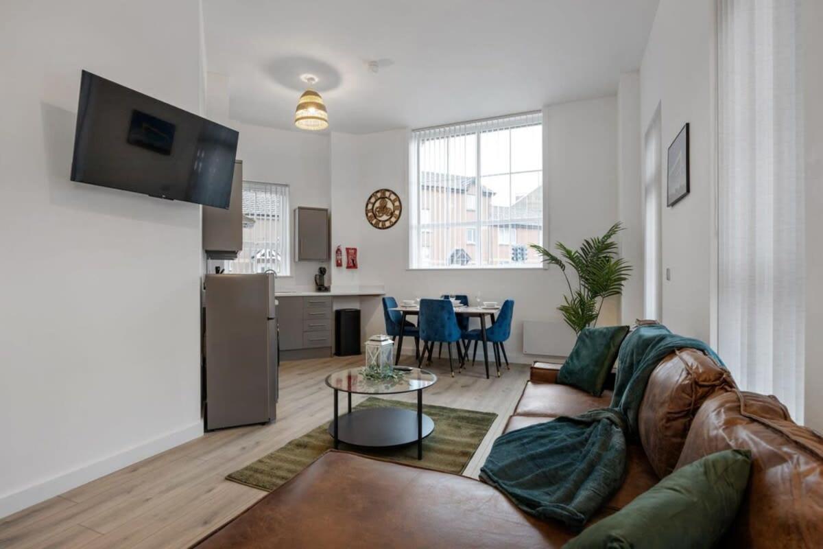 Contemporary 2 Bed Apartment -Belfast East Village Экстерьер фото