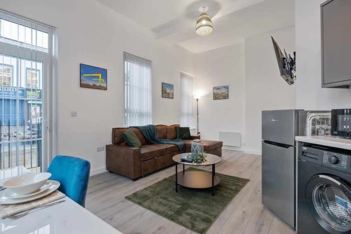 Contemporary 2 Bed Apartment -Belfast East Village Экстерьер фото
