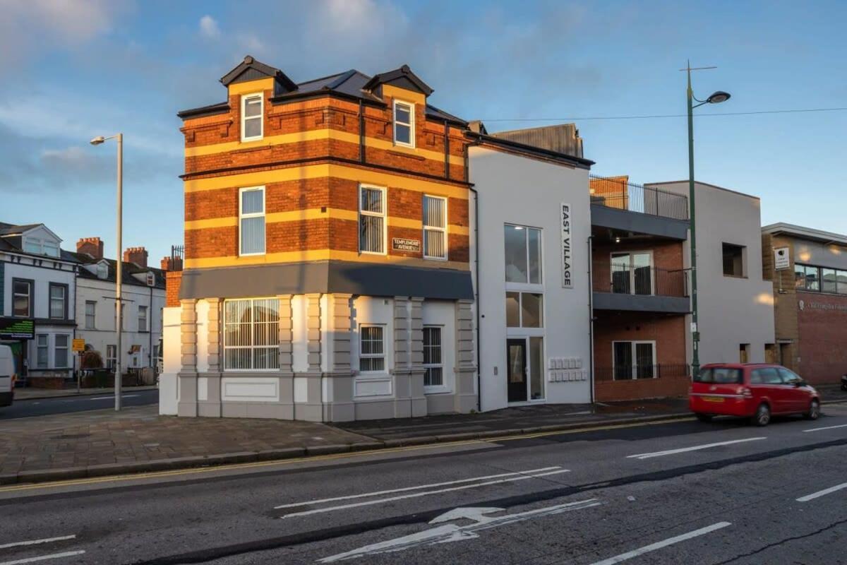 Contemporary 2 Bed Apartment -Belfast East Village Экстерьер фото